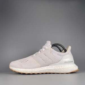Adidas UltraBoost 1.0 Women's 8 White Athletic Shoes Running Sneakers Casual EUC